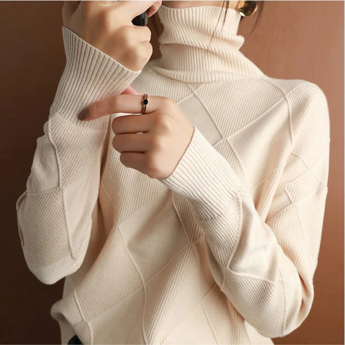 Nina / European-style High-Collar Diamond Sweater