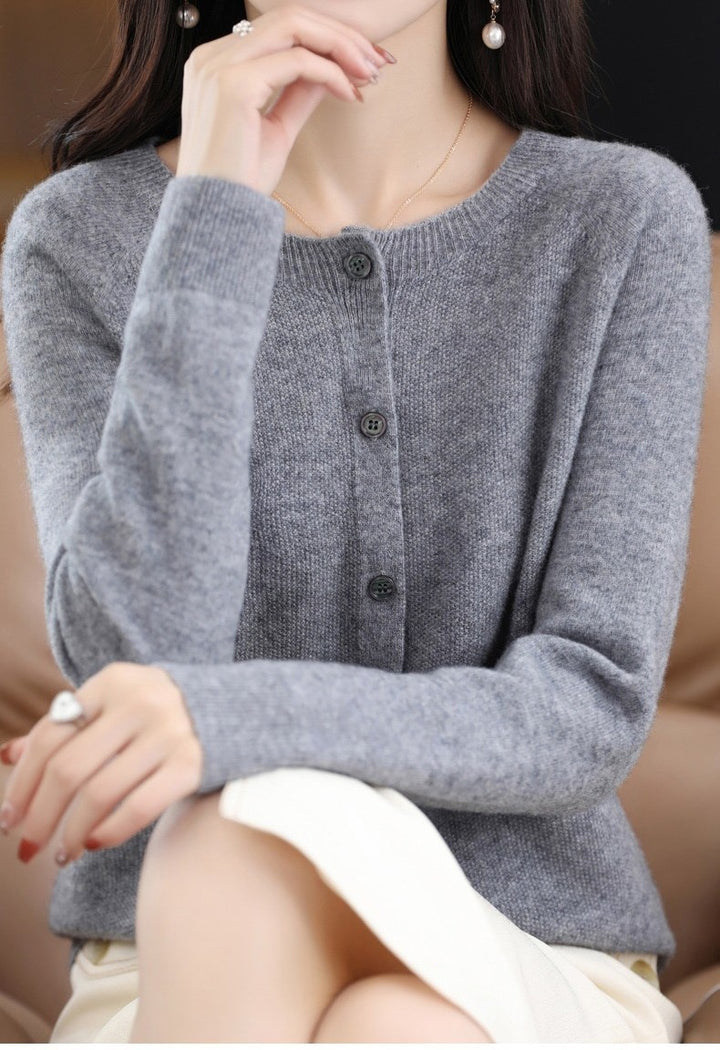 Juliana | Pure Wool Seamless Round-Neck Cardigan